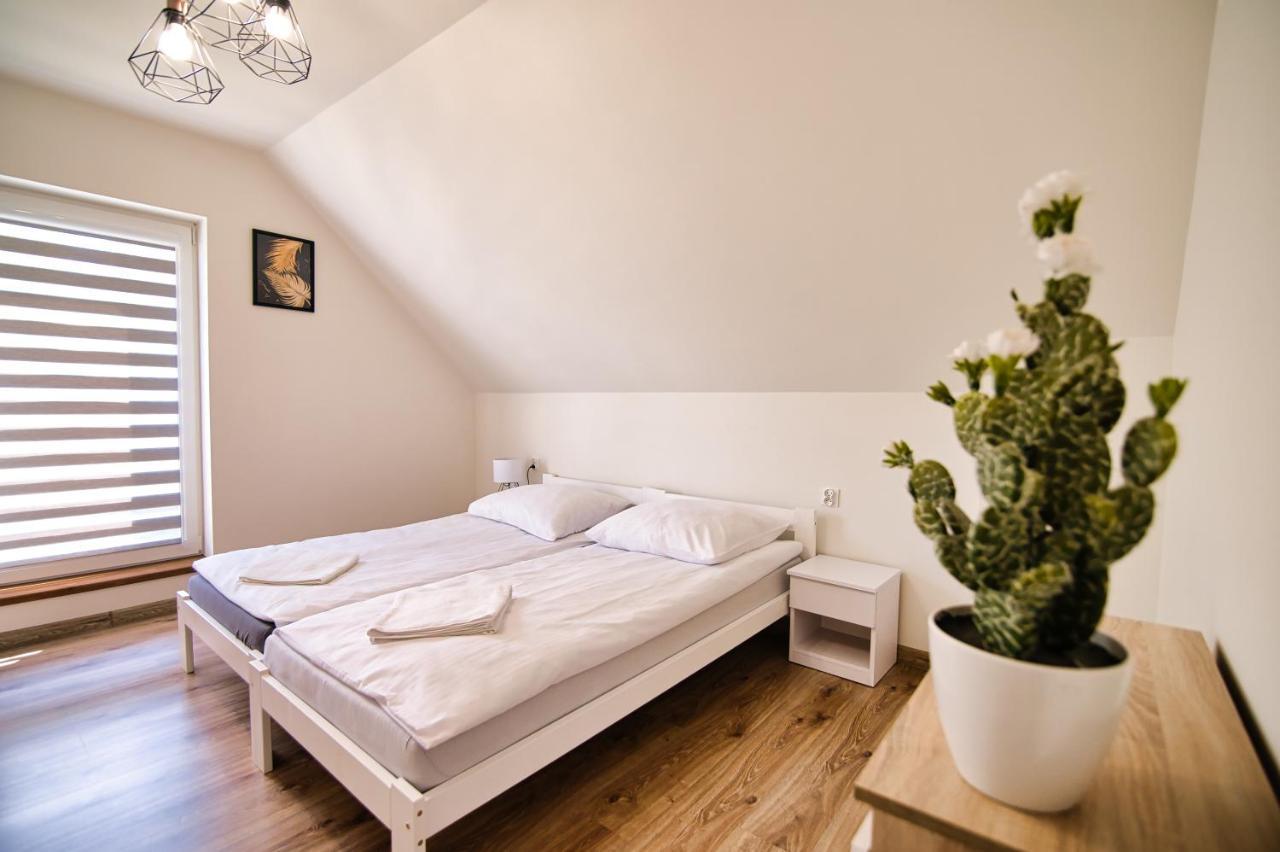 House Of Energy - Zator Przeciszow Apartment Luaran gambar