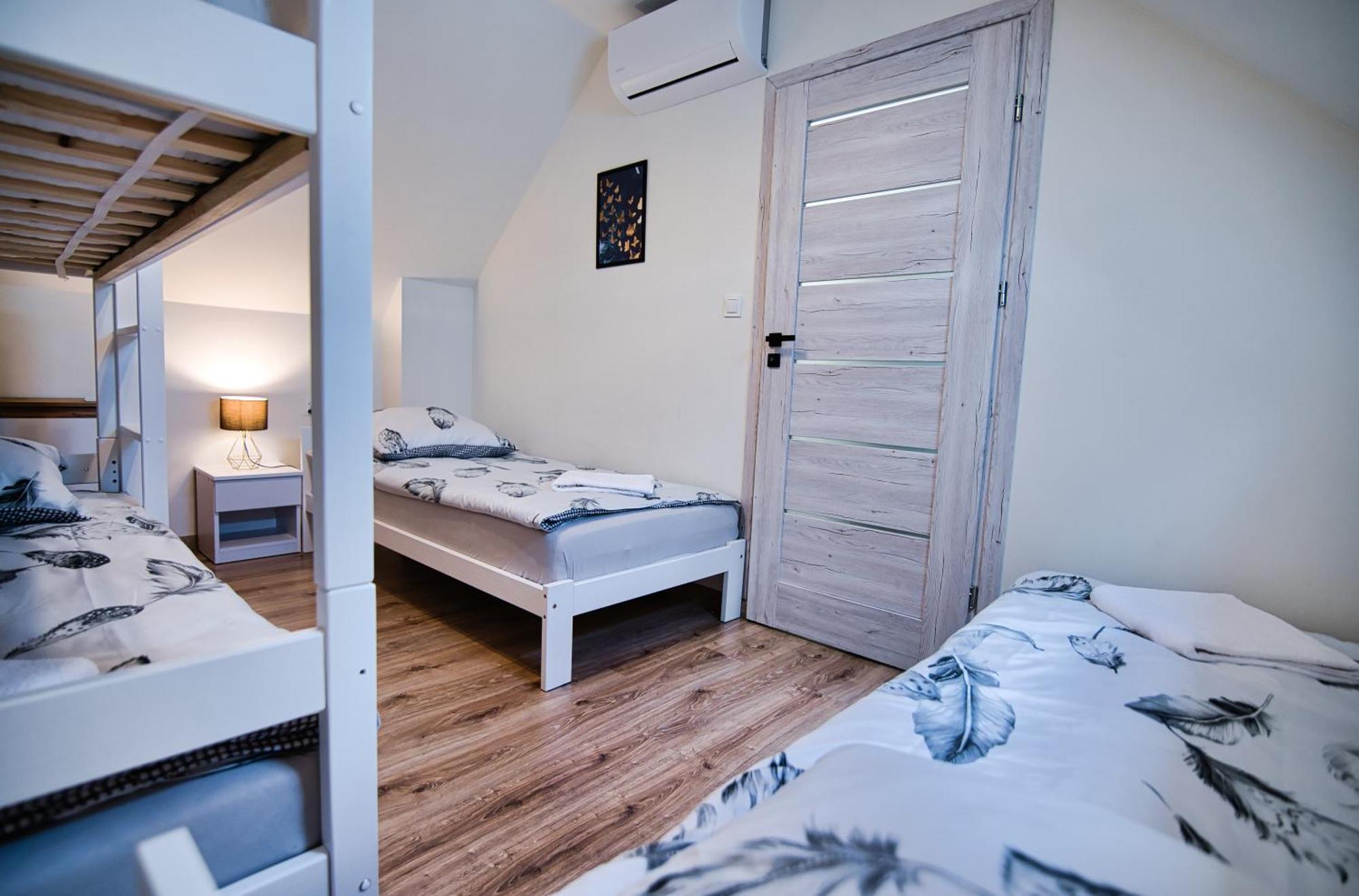 House Of Energy - Zator Przeciszow Apartment Luaran gambar