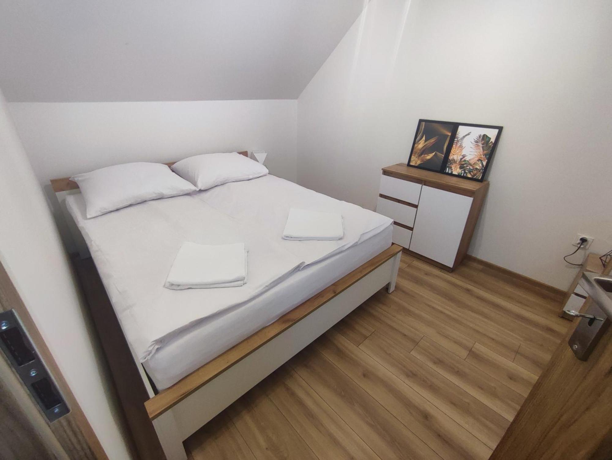 House Of Energy - Zator Przeciszow Apartment Luaran gambar
